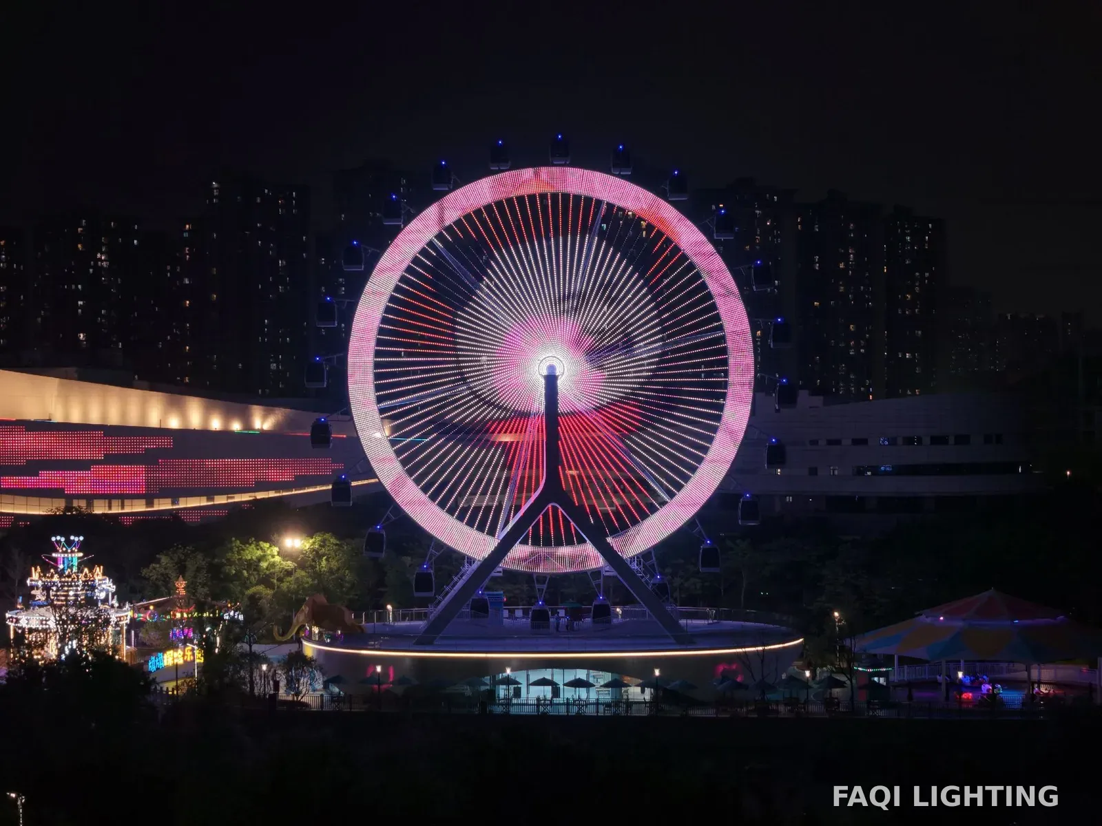 福建福州闽侯县旗山湖旗旗探险乐园42米摩天轮
